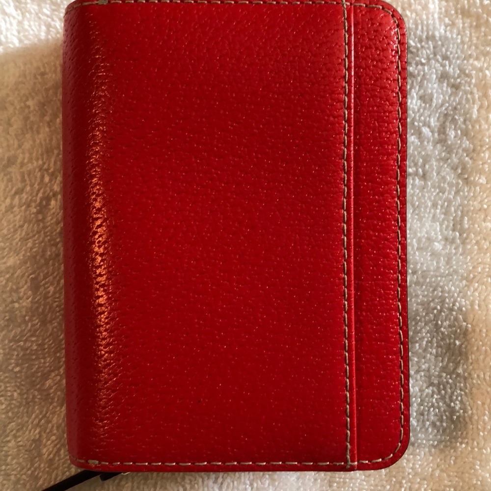 Kate Spade wallet - Picture 7 of 8